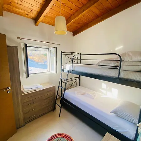 Casa Evita Vila Gennadi