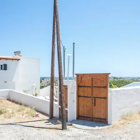 Casa Evita Vila Gennadi